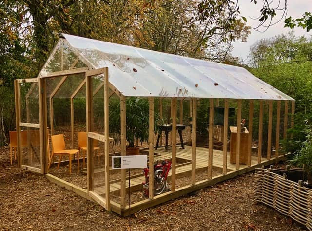 Serre de taille moyenne - Image 2